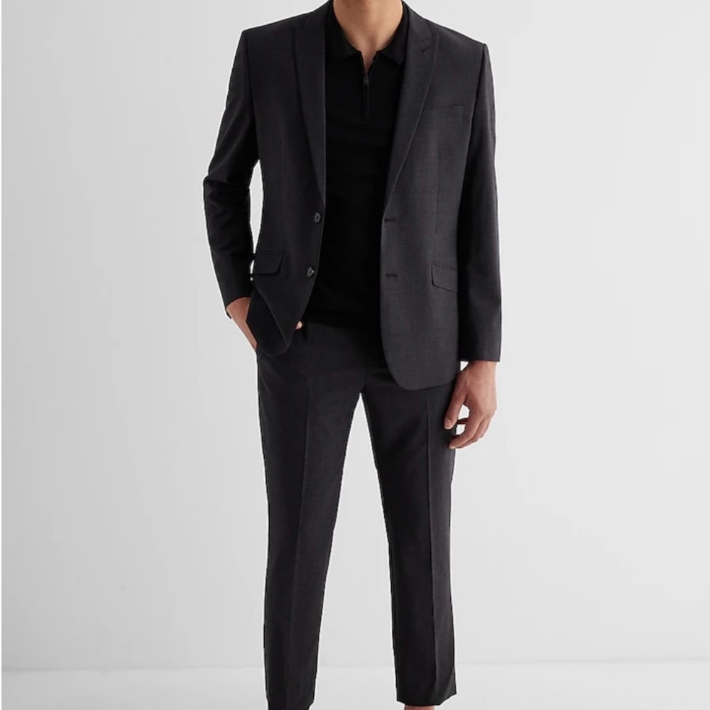 BUY ONE, HALF OFF 2nd - Men’s BRAND NEW EXPRESS Suits Sz 36/38/40/42/44R